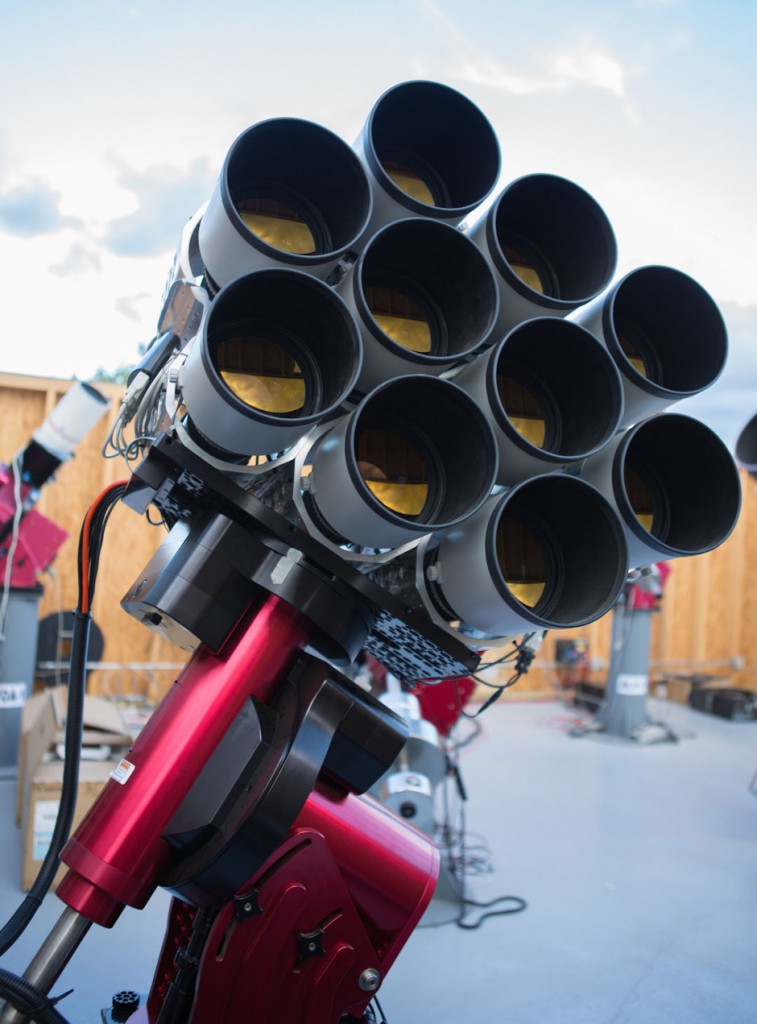 The Dragonfly Telephoto Array, a robotic imaging system optimised for the detection of extended ultra-low surface brightness structures. The array consists of Canon 400mm f/2.8 L IS II USM telephoto lenses coupled to science-grade commercial CCD cameras. The lenses are mounted on a common framework and are co-aligned to image simultaneously the same position on the sky. Image credit: University of Toronto, Dunlap Institute for Astronomy and Astrophysics.