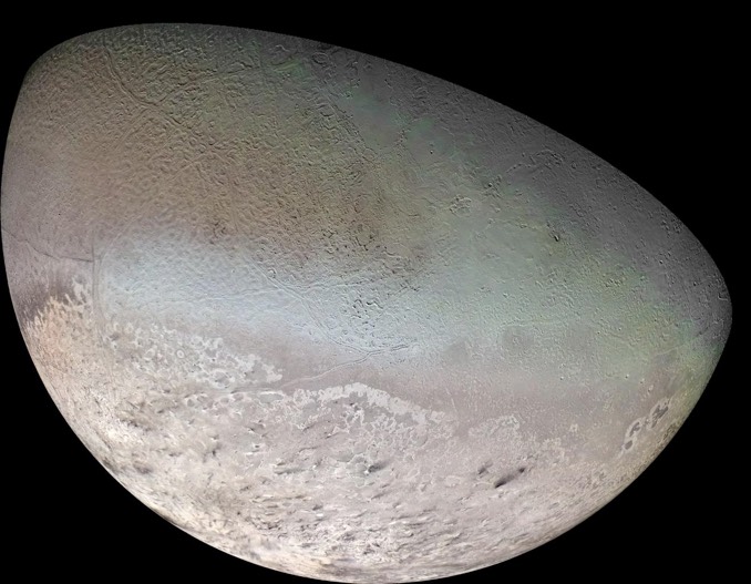 what did voyager 2 discover about triton